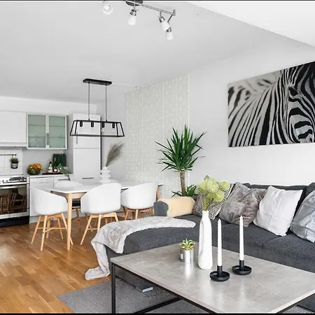 Toroms Med Hage Lejlighed Stavanger